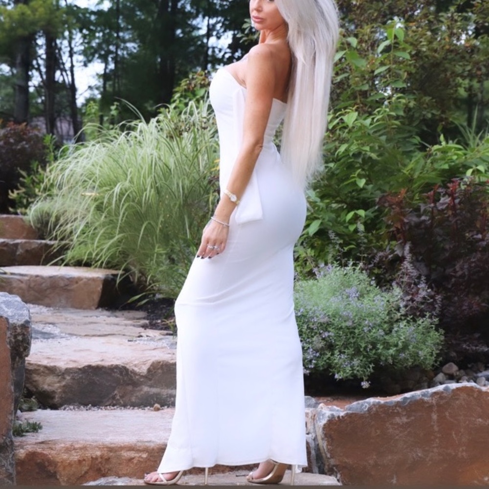 Stunning missguided strapless white maxi dress XS - Picture 2 of 15